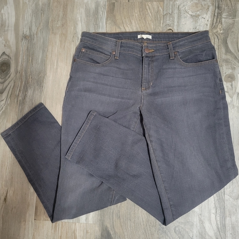 Eileen Fisher grey wash straight leg jeans size 8